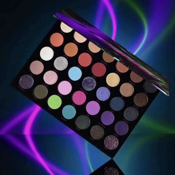 🆕️MORPHE X NIKITA ARTISTRY PALETTE - Picture 8 of 8